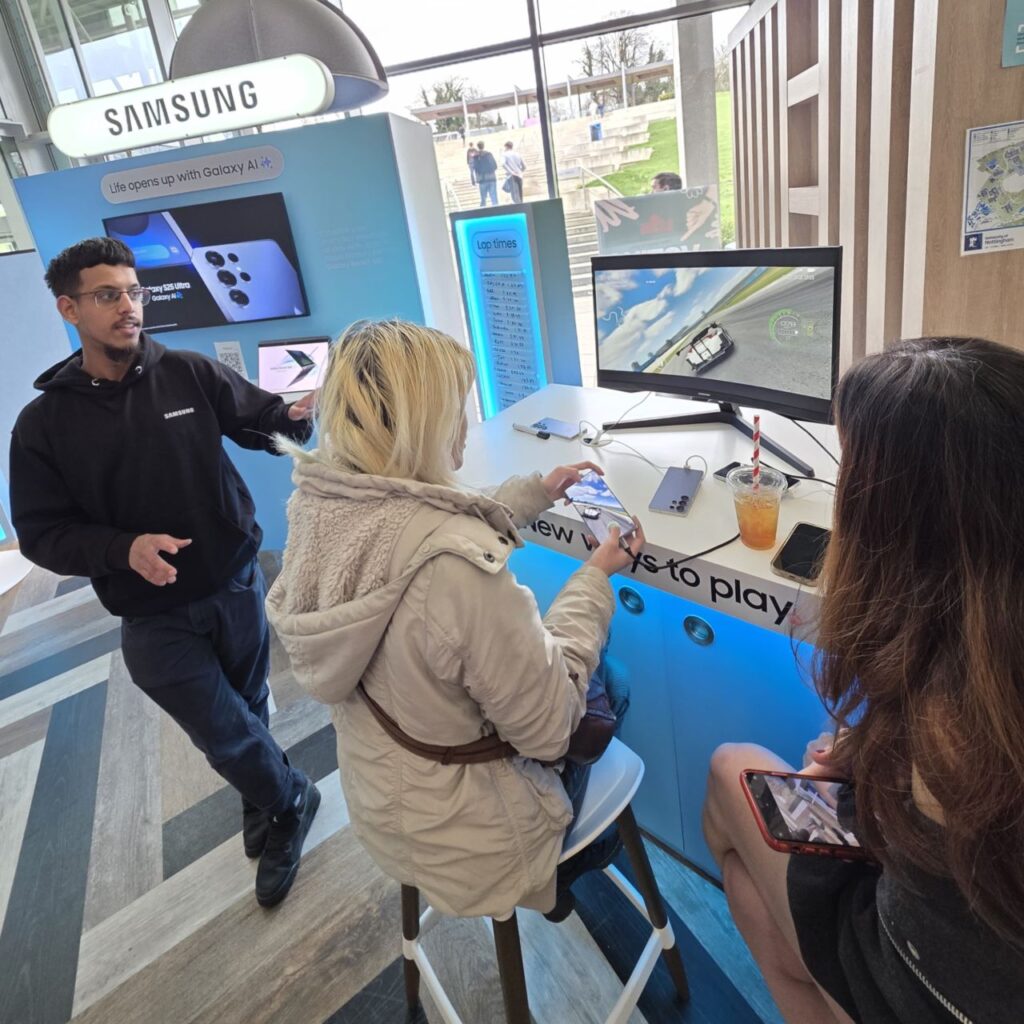 On Event Production Company | Scenic Production for Live, Hybrid and Virtual Events | Samsung